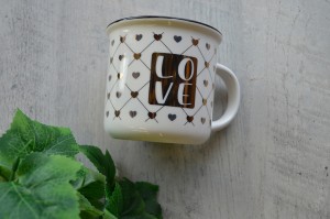 Valentines Gifts under $25 - love mug